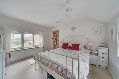 4 Church Lane, Thornton
