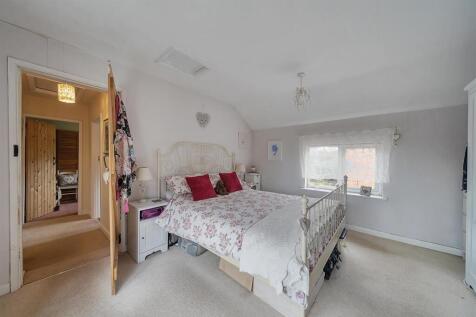 4 Church Lane, Thornton