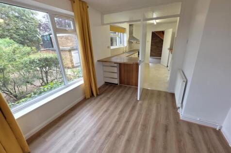 DINING ROOM TO KITCHEN