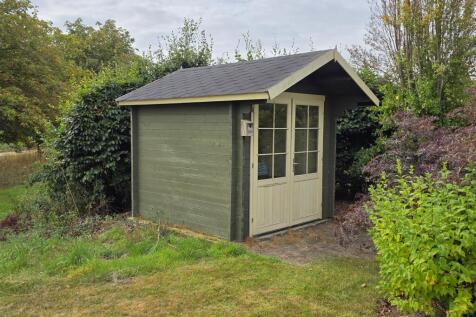 SUMMER HOUSE