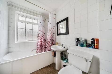 2 Hall Close, Blackfordby