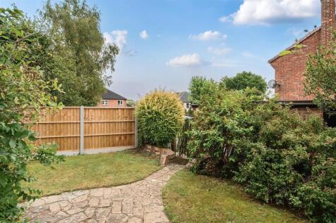 2 Hall Close, Blackfordby