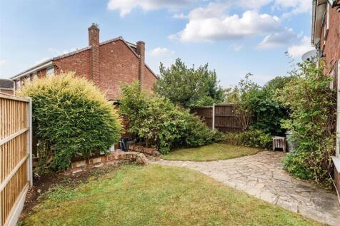 2 Hall Close, Blackfordby