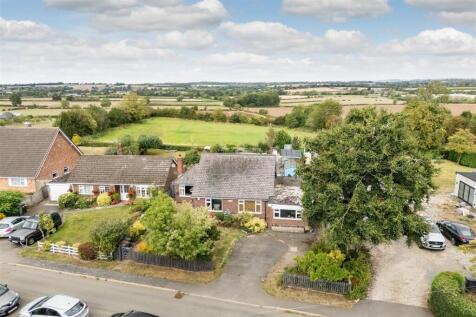 Main Street, Normanton le Heath