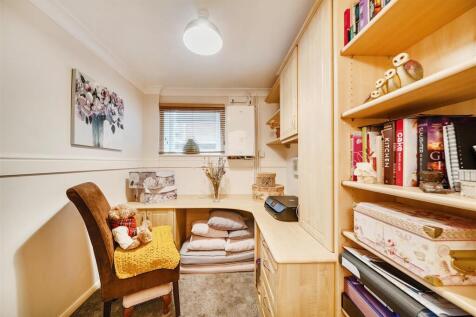 38 The Oval, Caolville