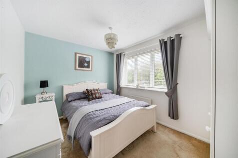 38 The Oval, Caolville