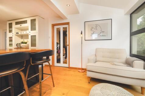 11 Loire Close, Ashby