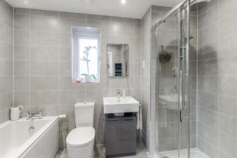 23 Priory Close