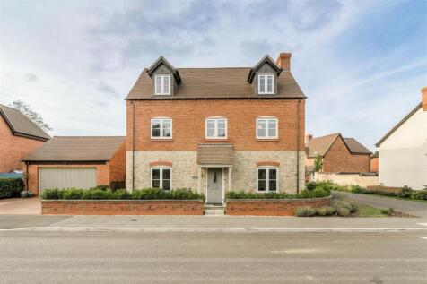 23 Priory Close