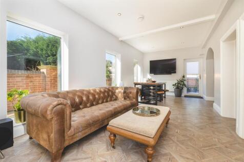 31 Measham Road, Ashby