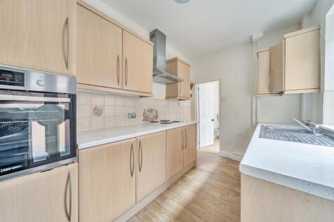 114 Main Street, Swannington