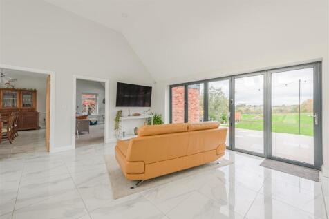 Serendipity, Station Road, Ibstock