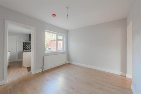 11 Derby Road, Ashby