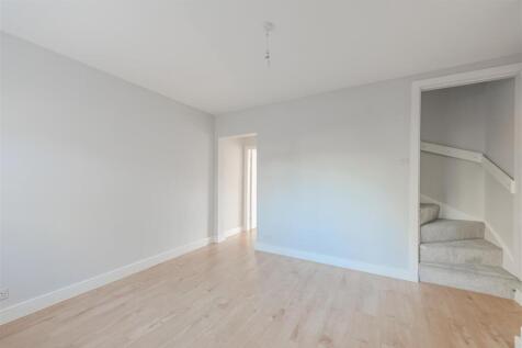 11 Derby Road, Ashby