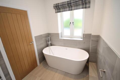 BED 2 ENSUITE