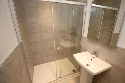 BED 3 ENSUITE