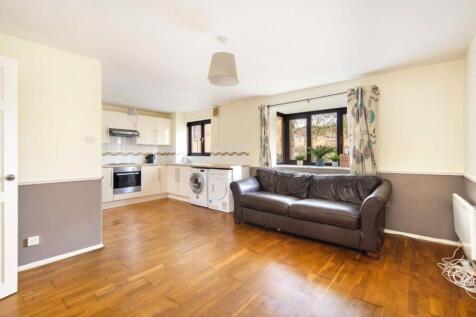 Living Room/Kitchen