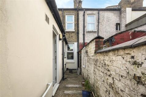 Courtyard/Patio