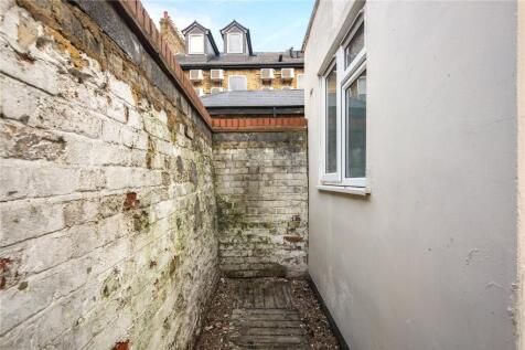Patio/Courtyard