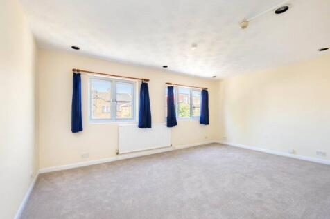 Living Area/Bedroom