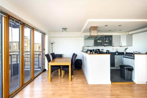 Living Room/Kitchen
