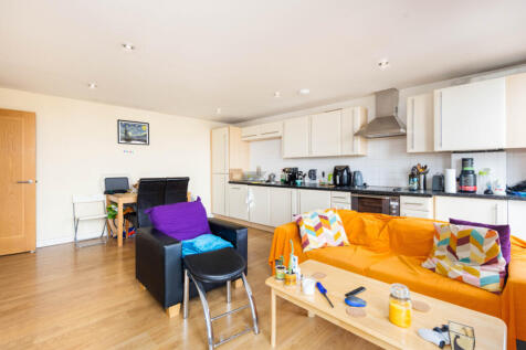 Reception/Kitchen