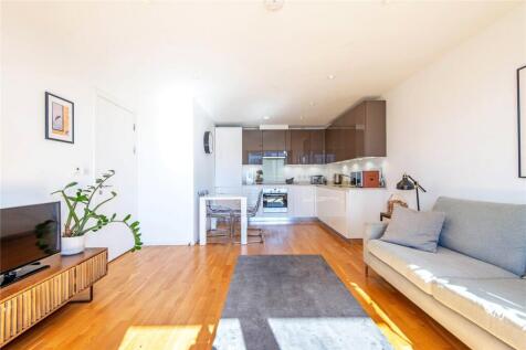Reception/Kitchen