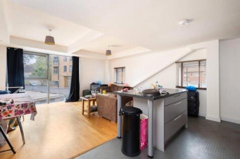 Living Area/Kitchen