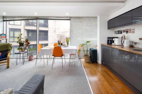 Living Room/Kitchen