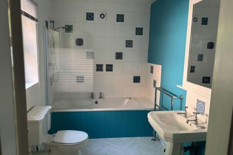 Downstairs Bathroom