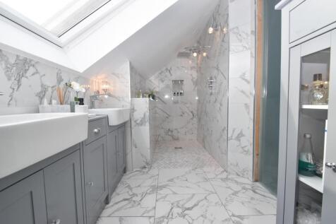 en-suite shower room