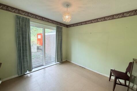 Dining Room/Bedroom