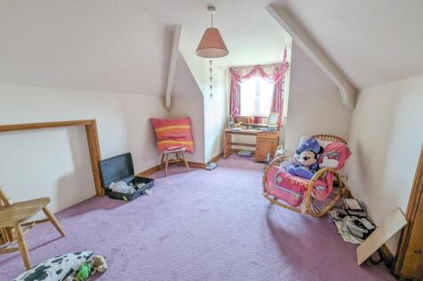 bedroom (up)