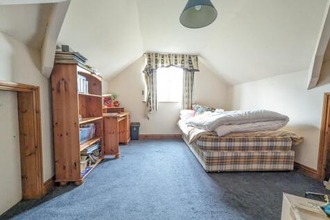 bedroom (up)