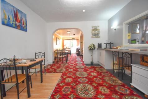 guest dining