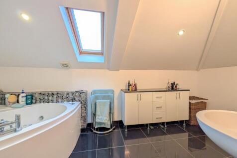 en-suite bathroom