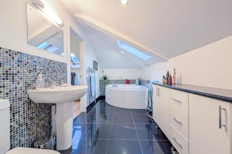 en-suite bathroom