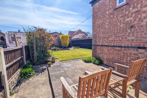 rear patio and garden
