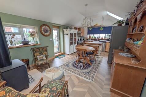 kitchen dining