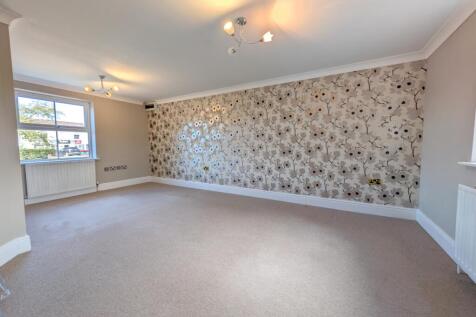 dining room/downstairs bedroom