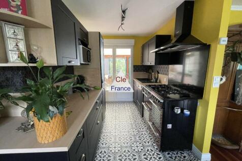 Property Image 4