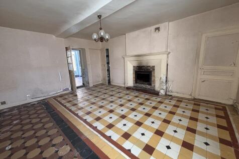 Property Image 4