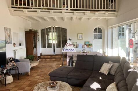 Property Image 8