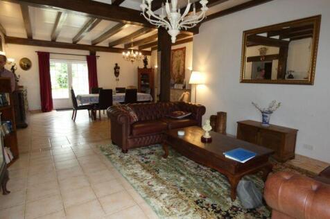 Property Image 4