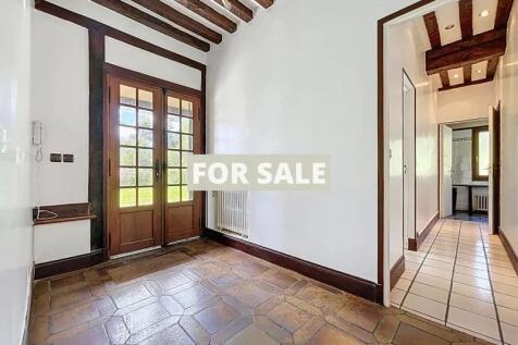 Property Image 4