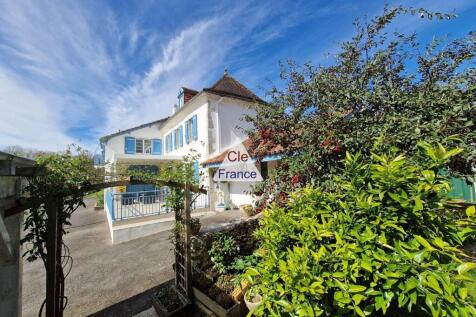 Property Image 4
