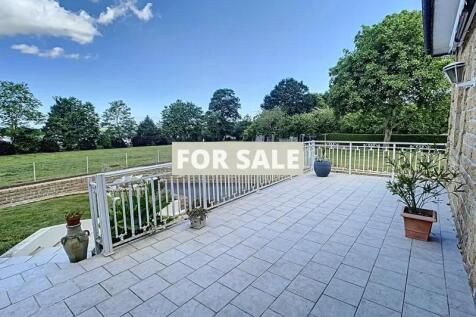 Property Image 4