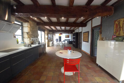 Property Image 4
