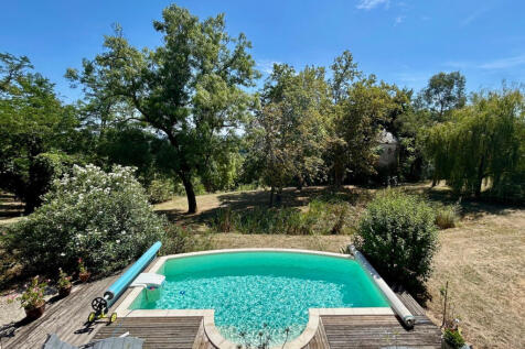 Property Image 4