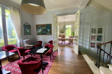 Property Image 4